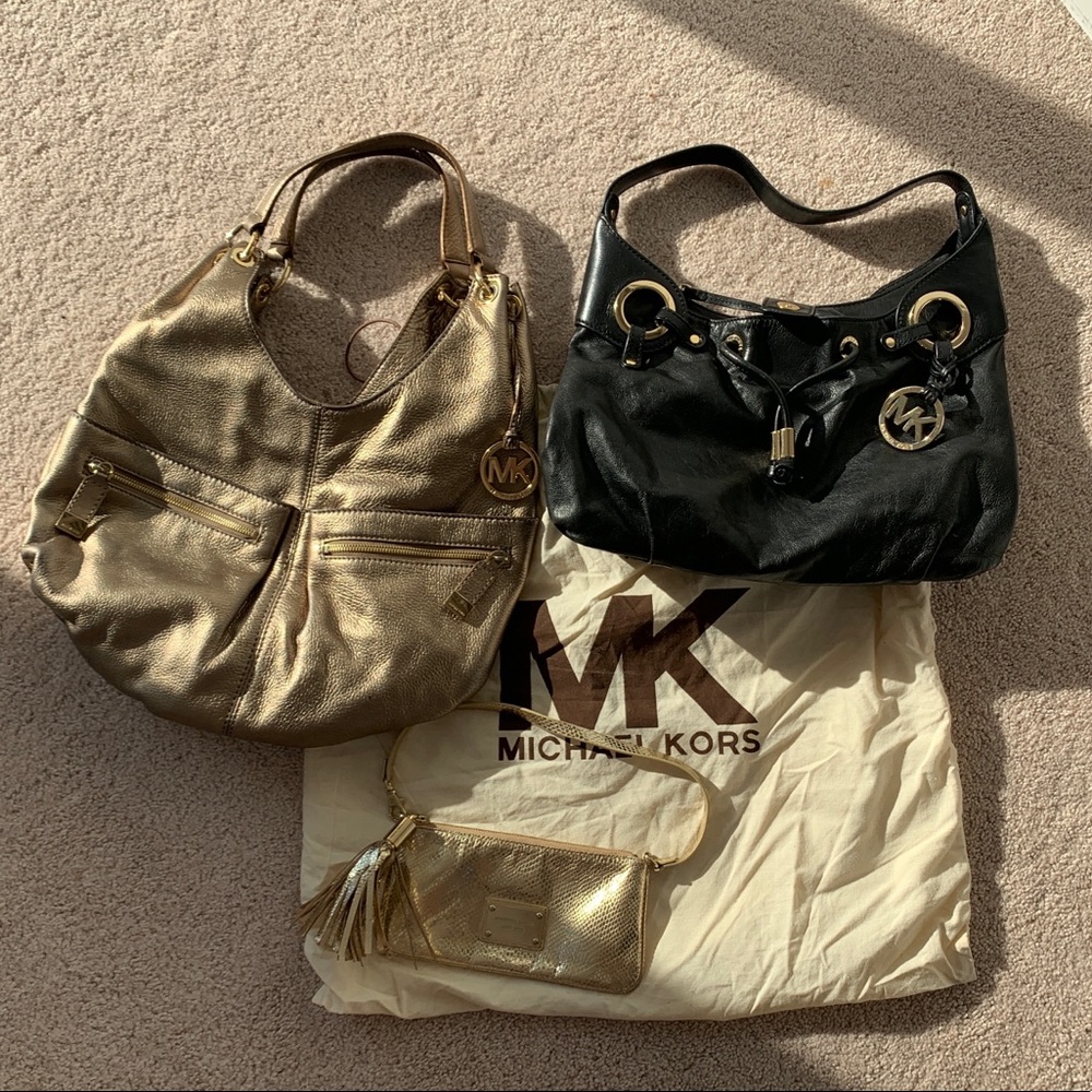Michael Kors purse and wristlet bundle